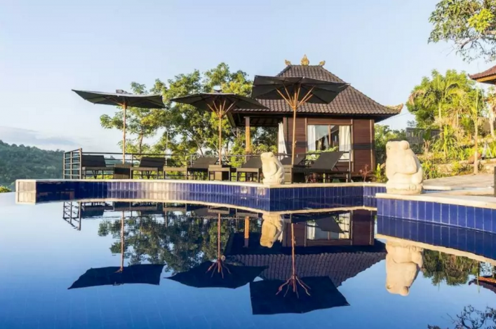 best sunrise in Lembongan Island3