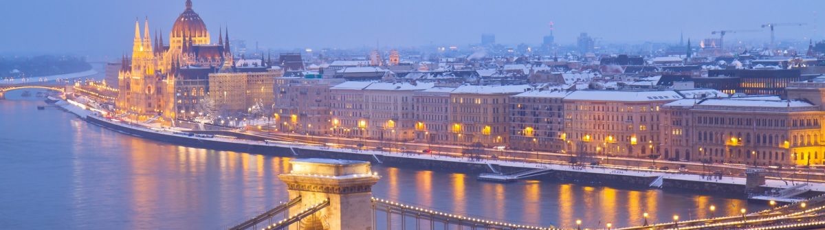 Budapest_Ungarn_Winter_Parlament_Kettenbrücke_shutterstock_135502004