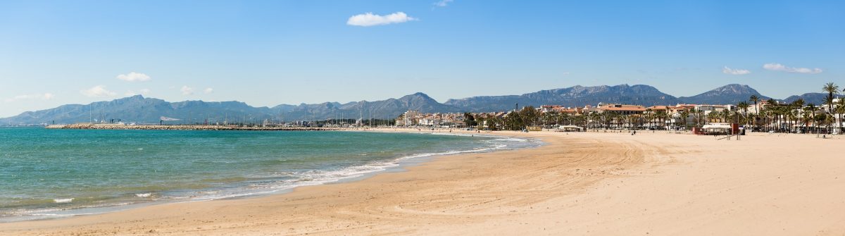 cambrils shutterstock_414742237 x2000