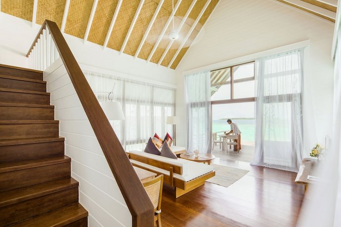 HG_ES_HT_WL_-COCOA-ISLAND-RESORT1