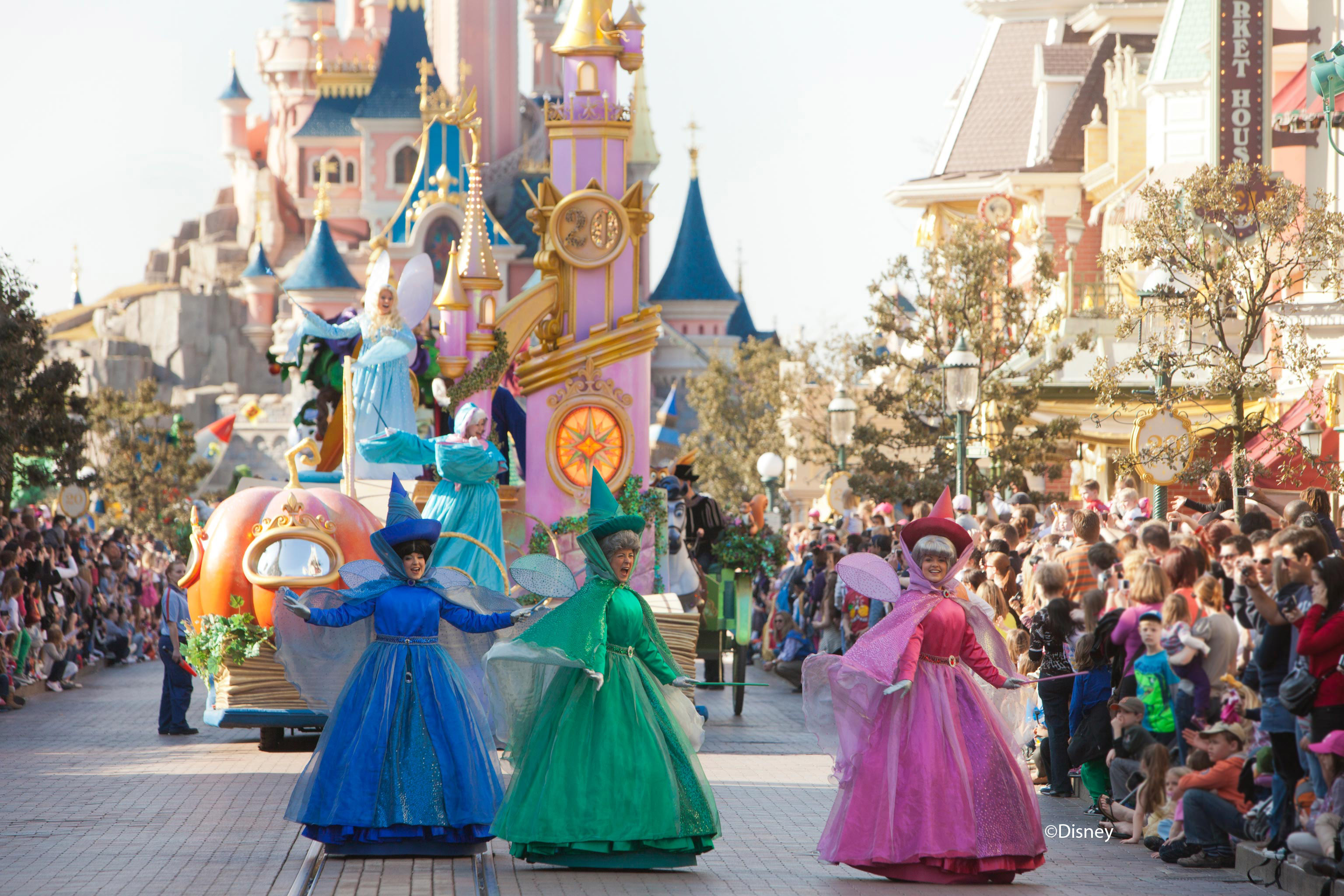 Viaje a Disneyland París ¡Vive una experiencia única por sólo 383€!