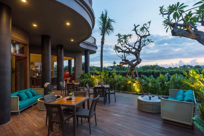 HG_ES_AIRBNB_Deluxe-Room-@SENSE-HOTEL-CANGGU-BEACH-2