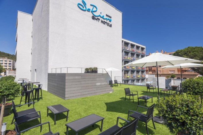 GHT-Sa-Riera_outside_